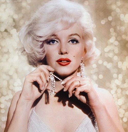 Monroe ‘ism’ : Beneath the Makeup and Behind the Smile