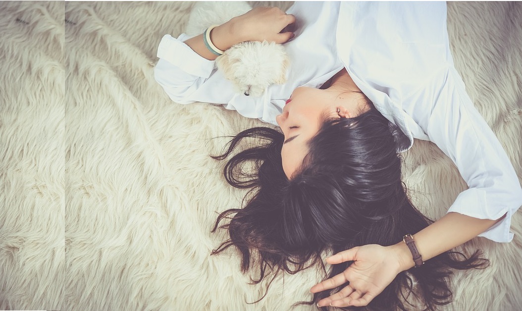 5 Ways to De-Stress Before Bed That Really Work
