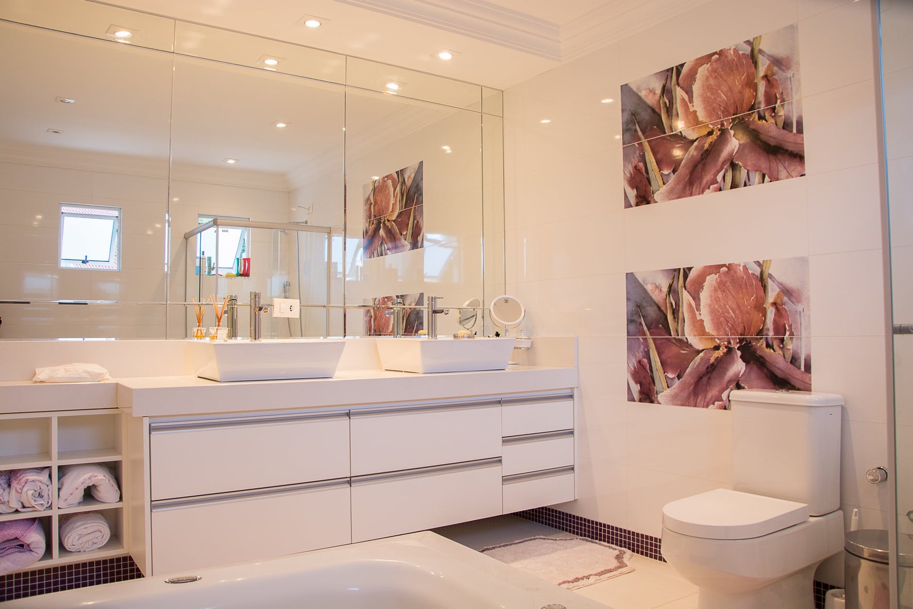 Creative Vanity Ideas for Bathroom Remodels