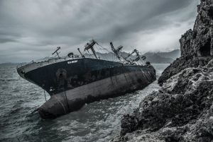 When It Creeps Out of Nowhere: 4 Leading Causes of Maritime Accidents