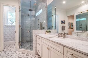 Bold Bathroom Design Ideas & Tips